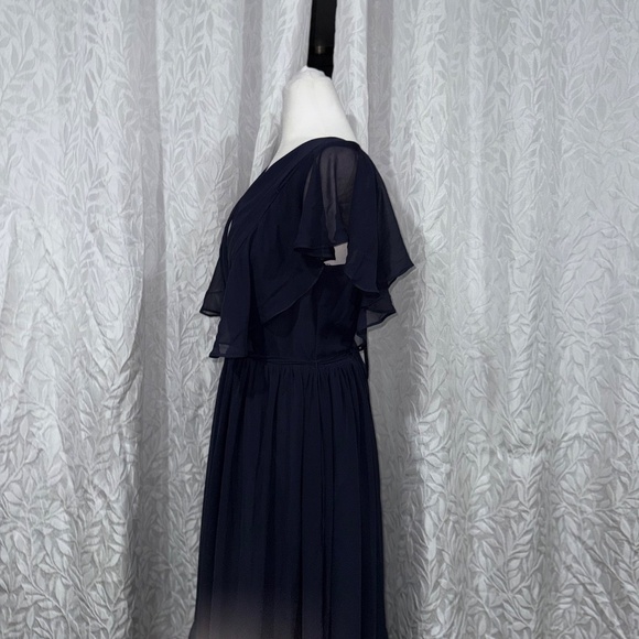 AW. BRIDAL navi blue v neck and v back size 12 formal flowy lightweight dress - Picture 5 of 11